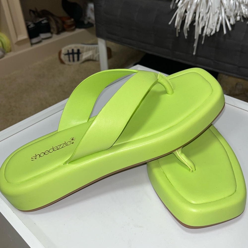 Showdazzle, green chunky flip flops